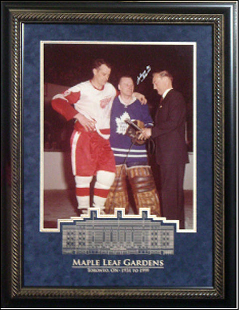 Bower,J Signed 16x20 Etch Maple Leafs Bro N Arms