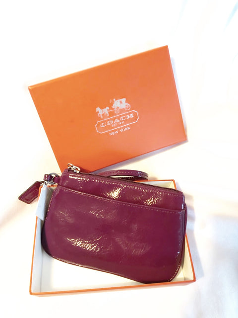 Kate Spade New York Small Wristlet-Wine