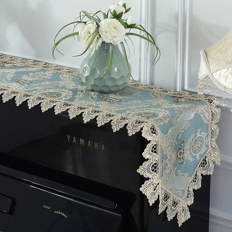 Proud Rose Lace Table Runner