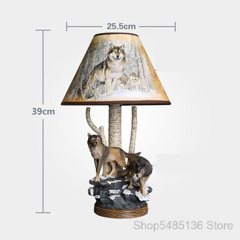 Majestic Resin Wolf Lamp